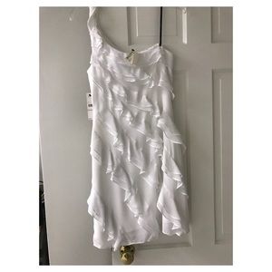 LAUNDRY BY SHELLI SEGAL WHITE RUFFLE DRESS